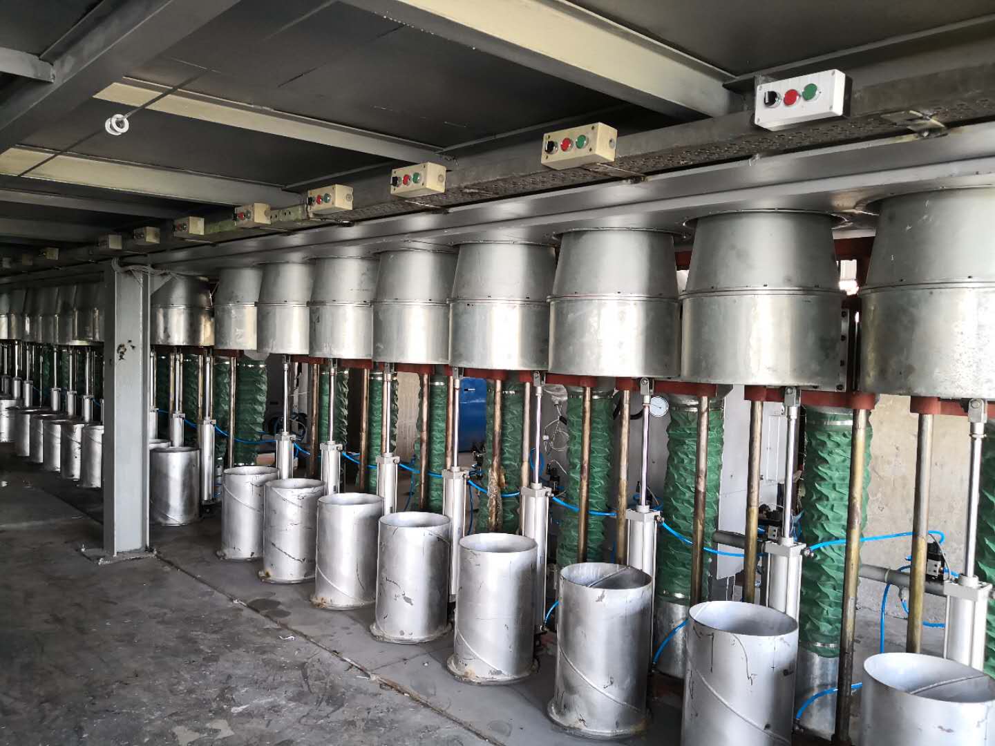 Pet Flake Recycling Polyester Staple Plant/ PSF خط إنتاج